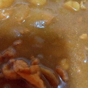 どこか懐かしい 給食風な豚肉カレー